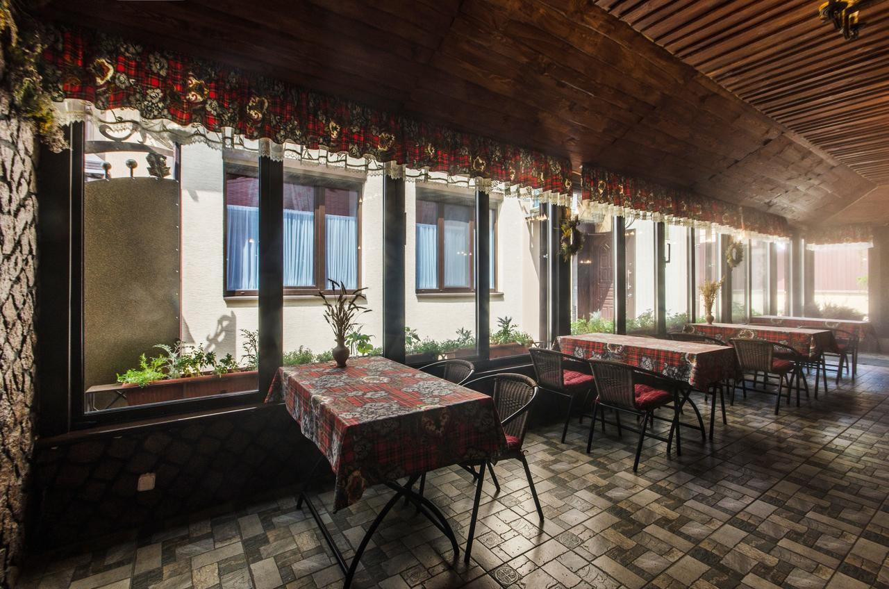 Lepsza Садыба Hotel Bila Tserkva Exterior foto