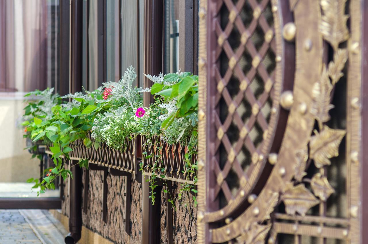 Lepsza Садыба Hotel Bila Tserkva Exterior foto