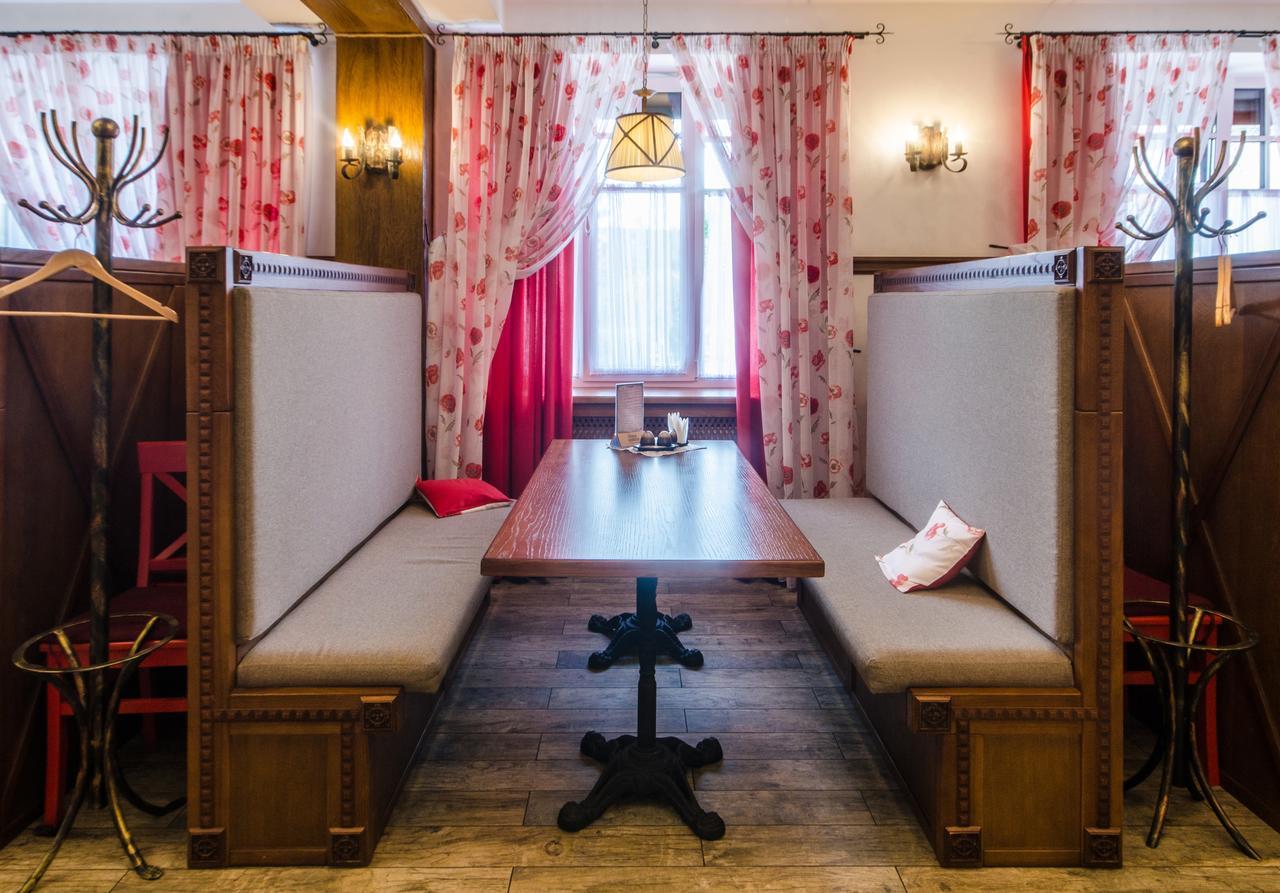 Lepsza Садыба Hotel Bila Tserkva Exterior foto